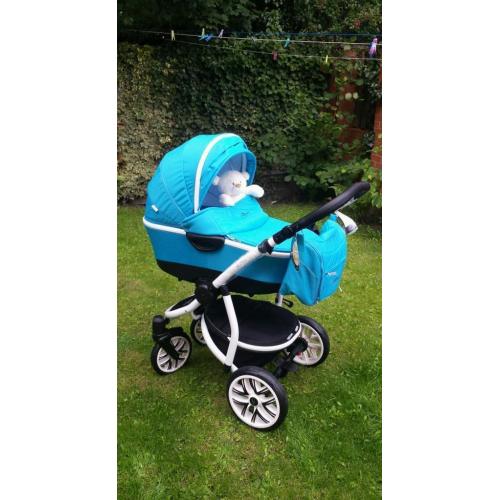 BEBETTO SILVIA Pram/ Pushchair/ Carrycot 3 in 1 Travel System