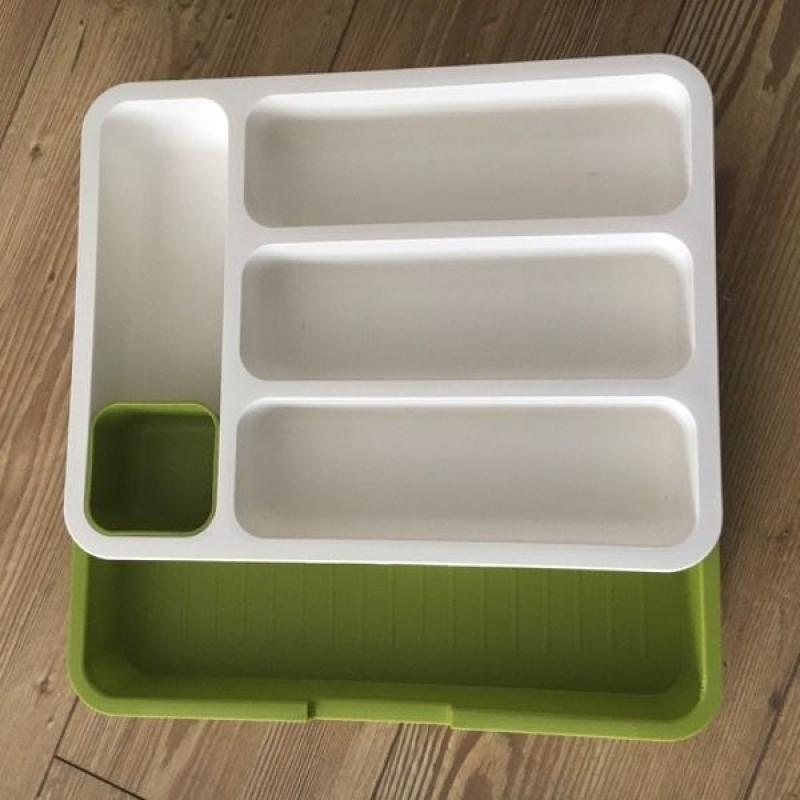 Joseph Joseph expandable cutlery tray