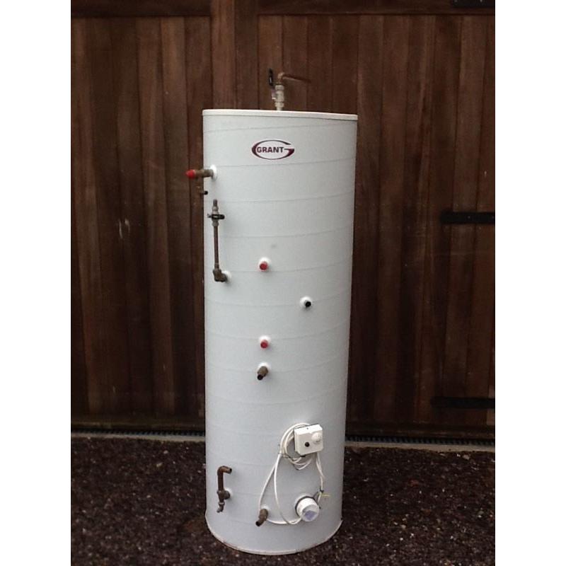 Solar hot water cylinder