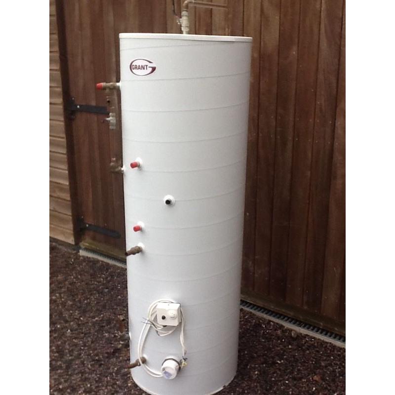 Solar hot water cylinder