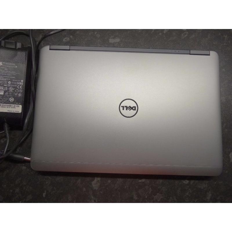 Dell Latitude E7240 ultrabook i5 4300u 1.9GHz-4GB-120GB SSD-12.5 LED Dell warranty May 2017 270