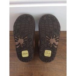 Size 4 1/2 E Clarks toddler boys first shoes