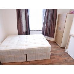 NICE AND BRIGHT SINGLE ROOM WITH DOUBLE BED TO RENT IN NORTHFIELDS / ZONE 3 / PICADILLY LINE
