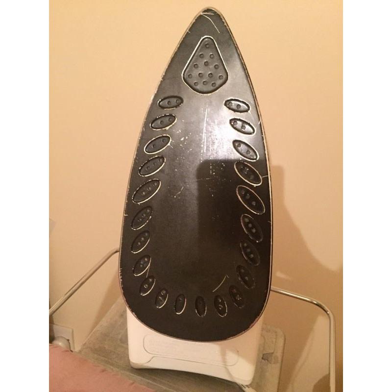 Iron & ironing board