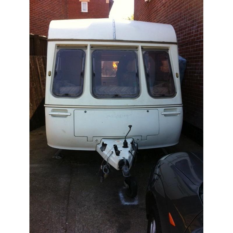 Swift challenger 4 berth caravan with awning