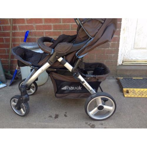 Hauck 3 in 1 pushcair from birth to walking