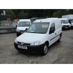 2009 Vauxhall Combo 1.3 CDTi 1700. Only 23,000 miles. 1 owner with FSH.