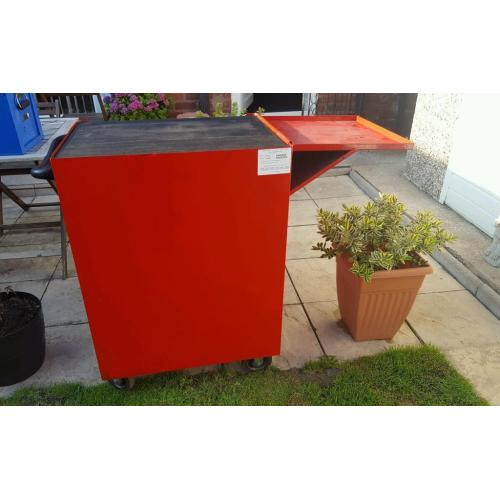 Snap on roll cab