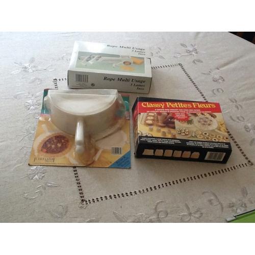3 x kitchen gadgets