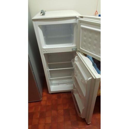 Fridge freezer