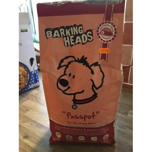 Barking heads fussy pot dog food salmon and potato