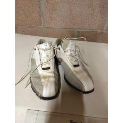 Golf shoes