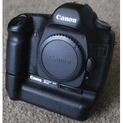 Canon 5D Full Frame + Sigma 50mm f1.4 + Battery Grip