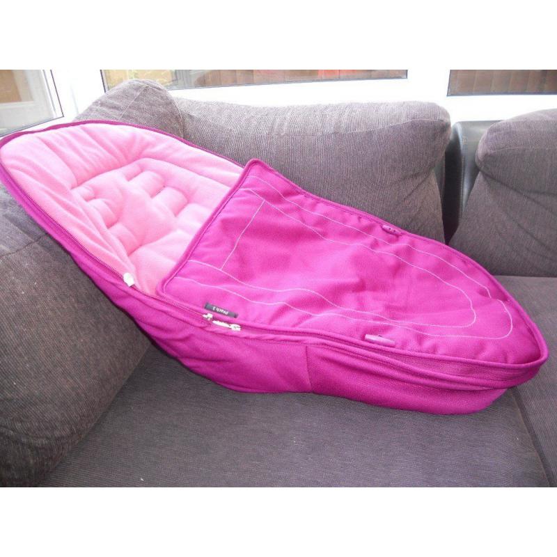 icandy peach 3 footmuff in Fuscia