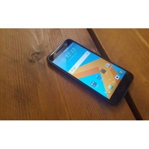 HTC 10 unlocked (32gb) 3months old. Carbon grey