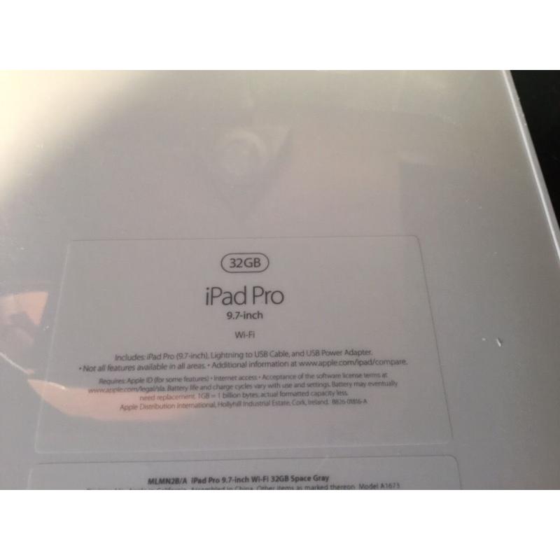 Apple iPad PRO 32GB 9.7 wifi BRAND NEW SEALED full 12 mths warranty ideal gift