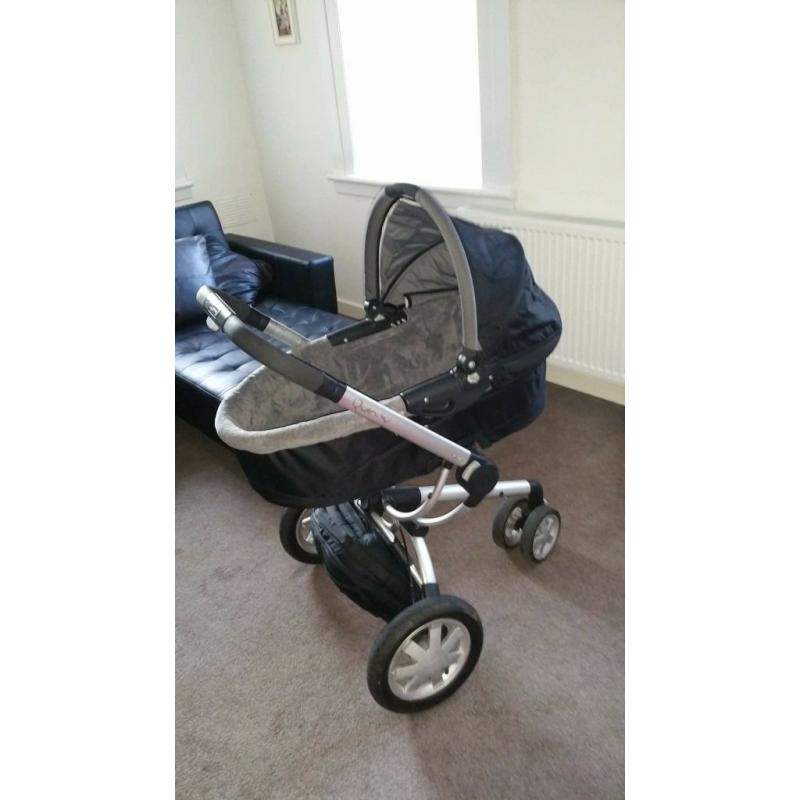 3 in 1 Quinny Buzz Travel System pram