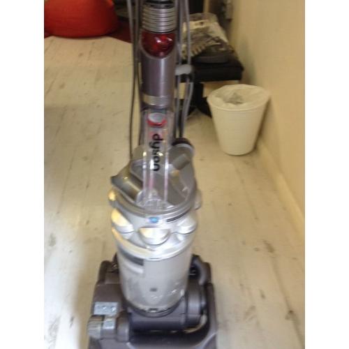 Vacuum cleaner