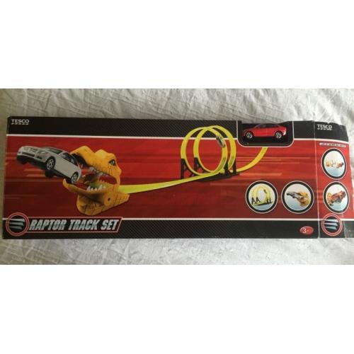 Raptor Track set with car