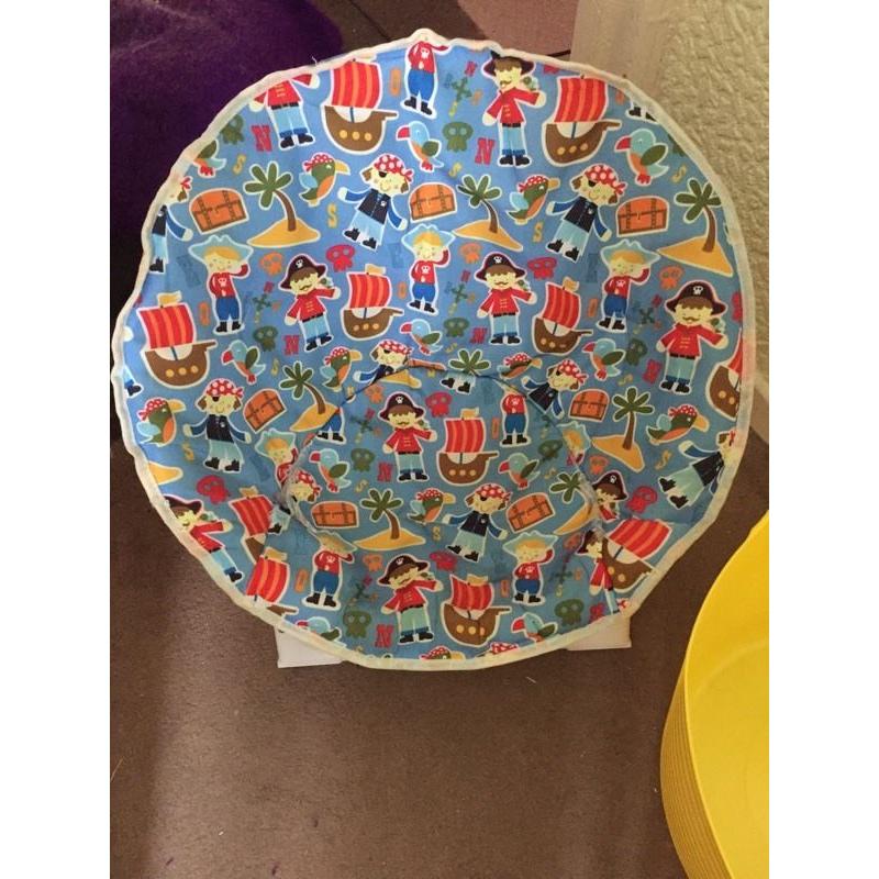 Childs pirate chair foldaway
