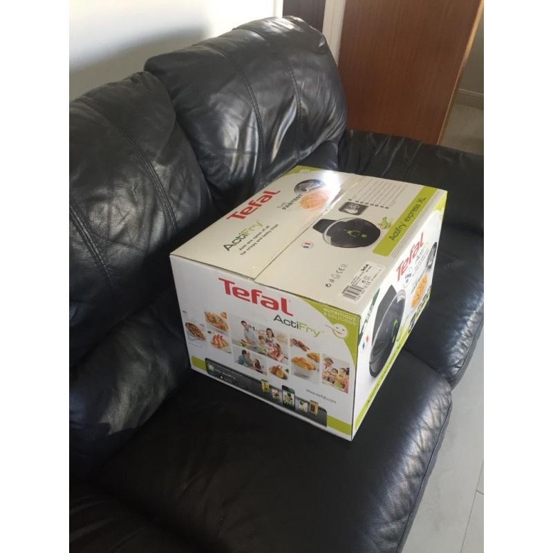 ACTIFRY EXPRESS XL TEFAL 1.5KG (NEW IN BOX)