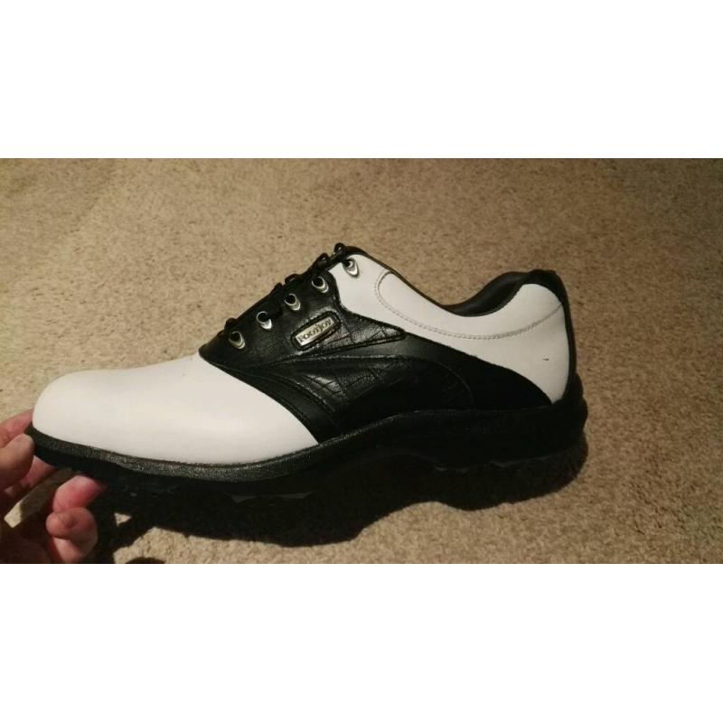 Footjoy golf shoes