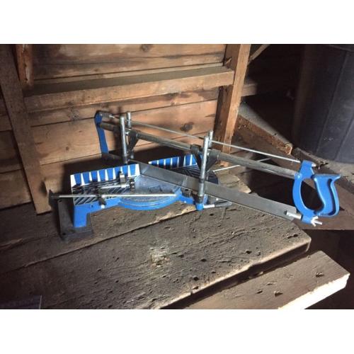 Hand mitre saw very good condition