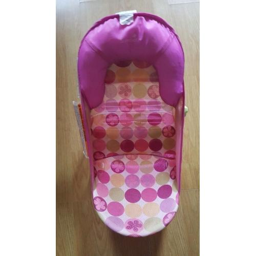 Baby girl bath seat