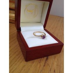 Solid 9Ct gold ring