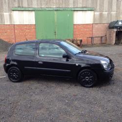 2003 RENAULT CLIO EXPRESSION 16V BLACK 88k MILES IDEAL 1ST CAR RUN ABOUT 5 SEATS