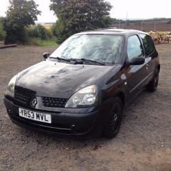 2003 RENAULT CLIO EXPRESSION 16V BLACK 88k MILES IDEAL 1ST CAR RUN ABOUT 5 SEATS