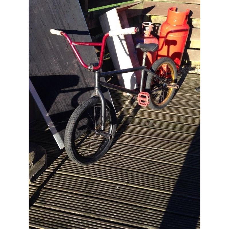 Amity stunt custom BMX