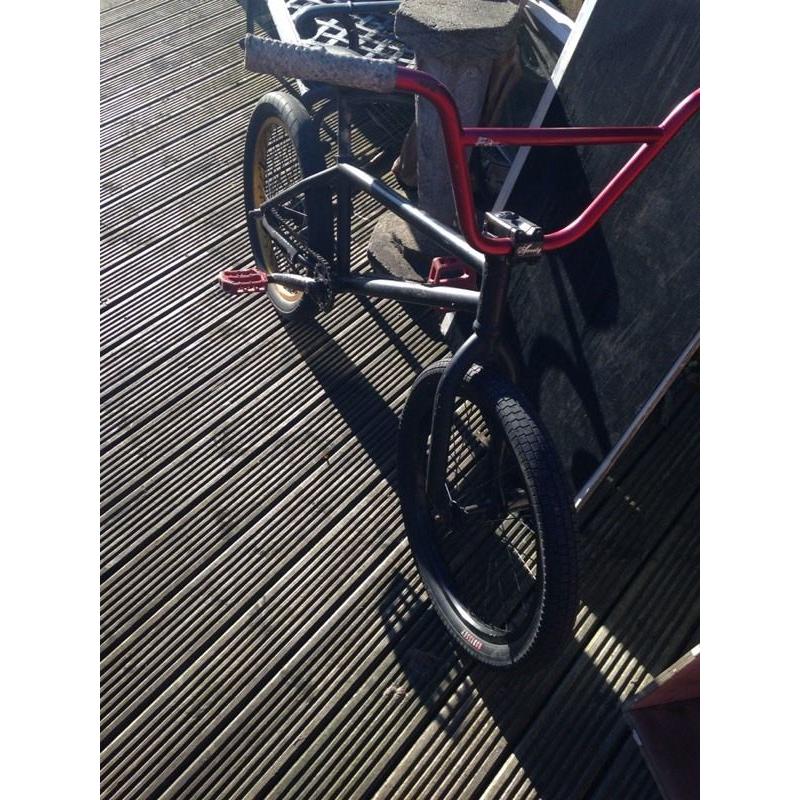 Amity stunt custom BMX