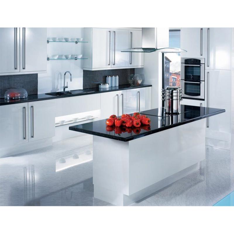 KITCHEN & BATHROOM FITTERS REQUIRED (PLUMBER/GAS,KITCHEN INSTALLER,TILLER,ELECTRICIAN)