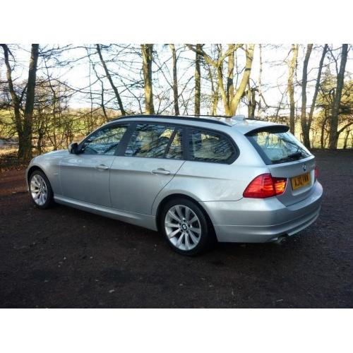 BMW 320d (184bhp) SE 5d Touring Auto with full leather interior