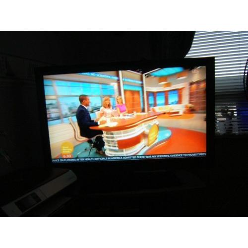 Technika 37in TV