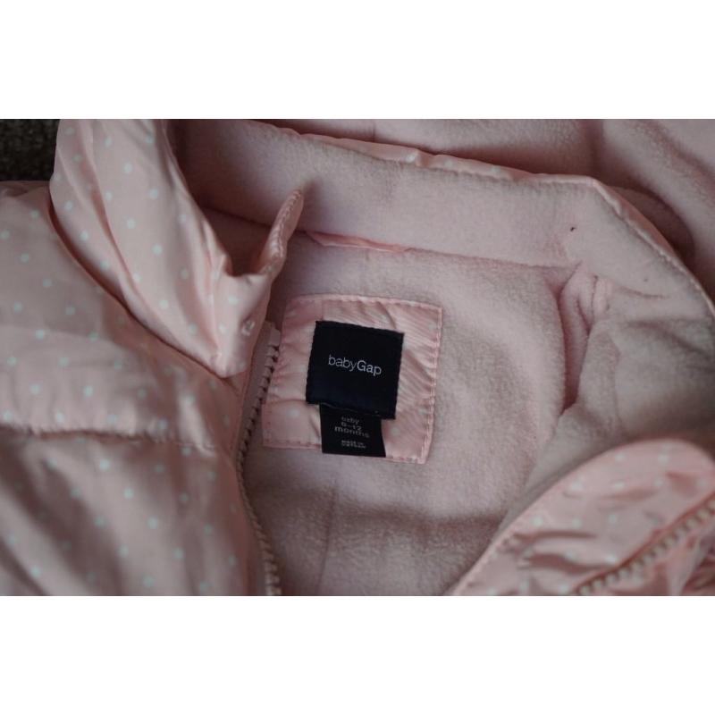 Winter suite for baby girl 6-12 months from GAP - in perfect condition
