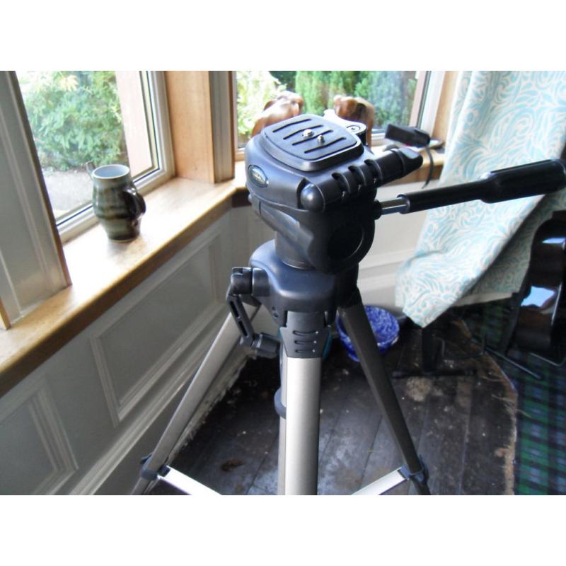 Aluminium Tripod (Traveler) Brand New.