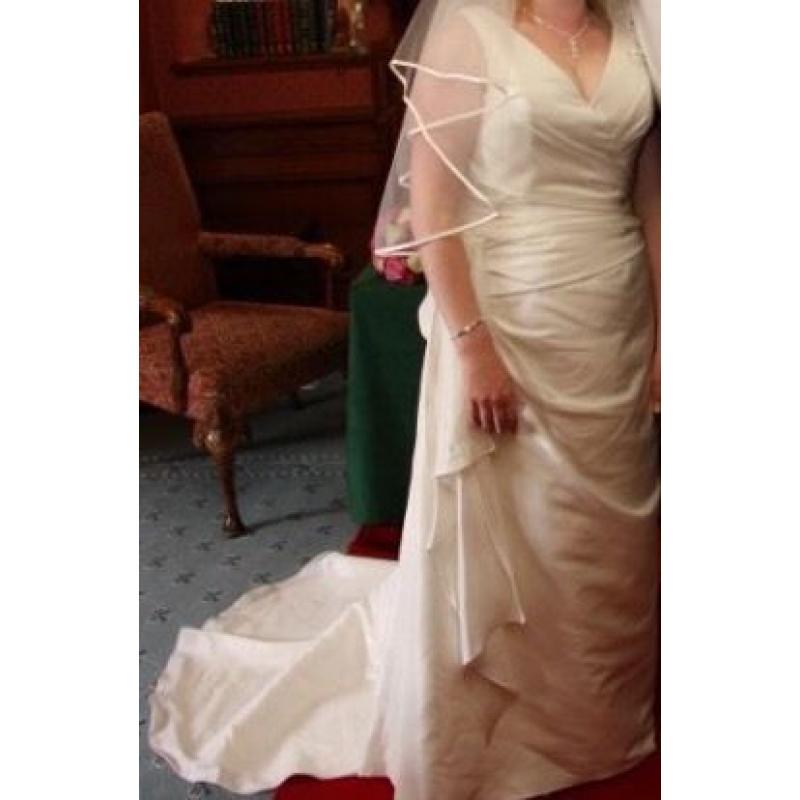 Wedding dress size 16/18