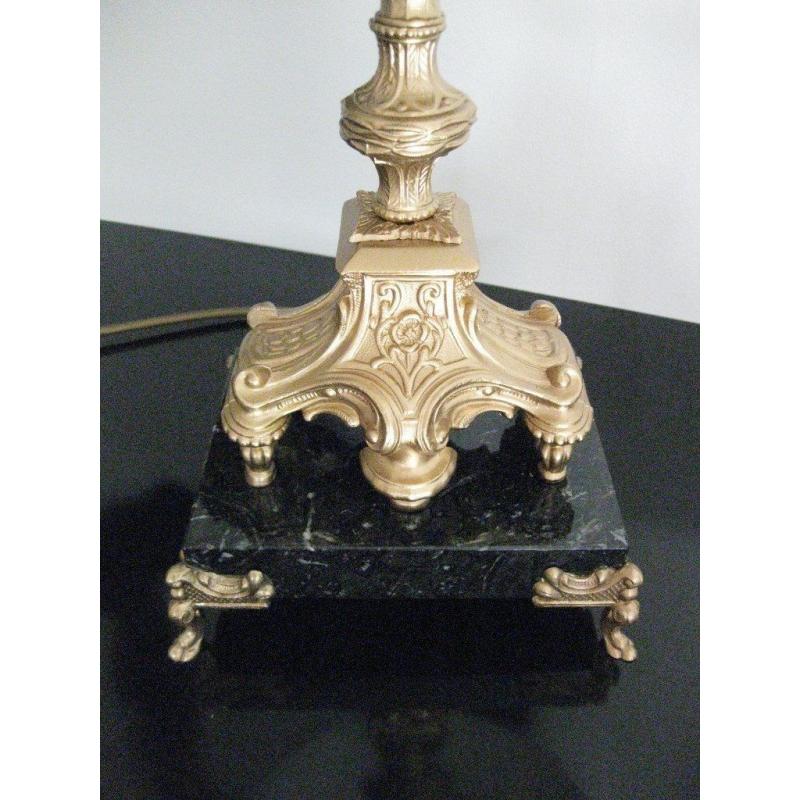 Nice Vintage French Rococo Style Ornate Gilt Metal & Marble Base Table Lamp