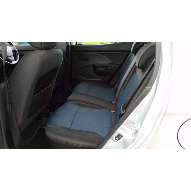 Kia Picanto 1.1 Chill 5-Door.LONG MOT, LONG TAX, LOW Mileage.One Previous Owner only.