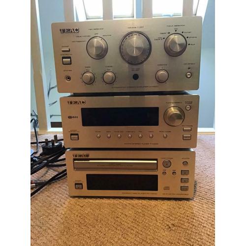Teac H300 Stereo, CD Player and Amplifier