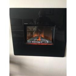 WALL MOUNTED DIMPLEX FIRPLACE