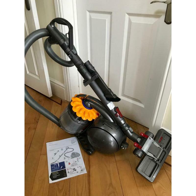 Dyson DC28C vacuum machine *Collection only