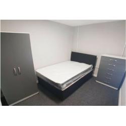 Staffordshire - 21% Below Market Value 7 Bedroon HMO Split Over 2 Flats - Click for more info