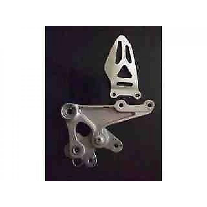 gsxr 600 750 2011 ( oem suzuki )right hand side ( as you sit ) footrest bracket,