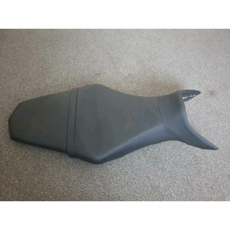 Yamaha mt09 genuine seat