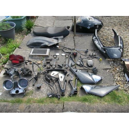 SUZUKI BANDIT 600 MK2 BREAKING FOR SPARES