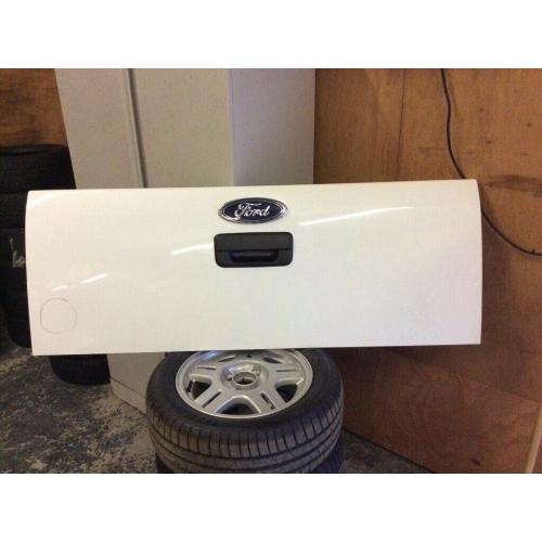 Ford Ranger tailgate pickup 4x4.
