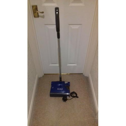 carpet sweeper
